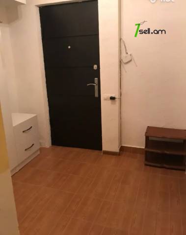 2 սենյականոց բնակարան Նիկողայոս Ադոնցի փողոցում, 44 քմ, 2/9 հարկ, կապիտալ վերանորոգված