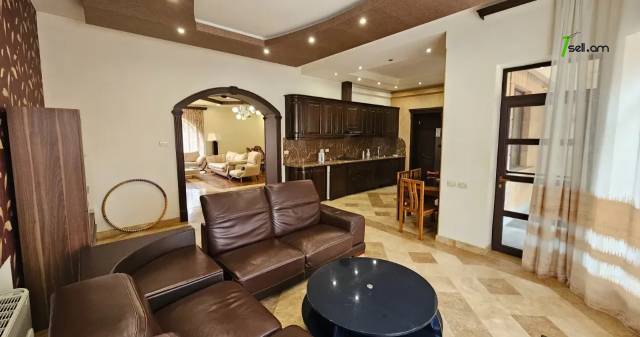 Երկու հարկանի քարե տուն, Վահագնի Թաղամաս Աջափնյակում, 1750 ք.մ., 3+ սանհանգույց