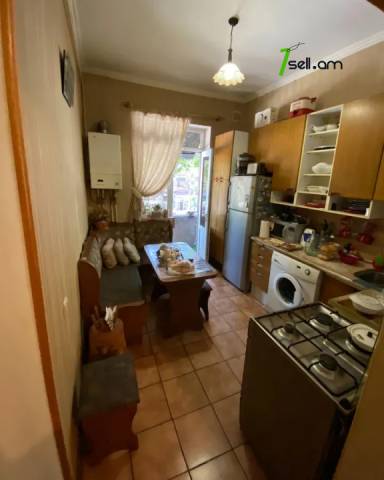 Ընդարձակ 1 սենյականոց բնակարան Տիգրան Մեծի պողոտայում, 58 ք.մ., 2/4 հարկ, կապիտալ վերանորոգված