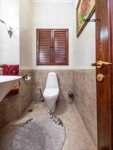 5 սենյականոց բնակարան նորակառույց շենքում Պուշկինի փողոցում, 200 քմ, 5/9 հարկ, 3+ սանհանգույց