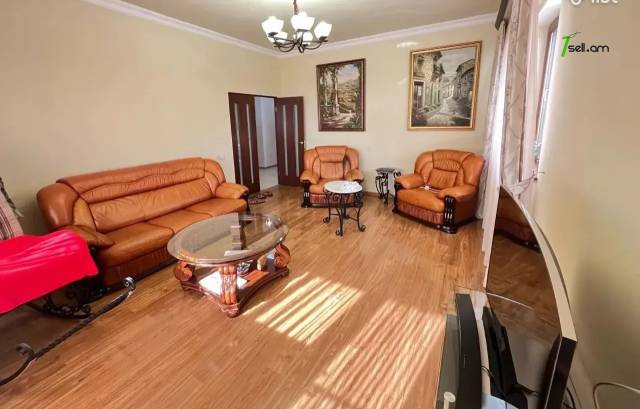 3 սենյականոց բնակարան նորակառույց շենքում Ծարավ աղբյուրի փողոցում, 101 ք.մ., 9/16 հարկ