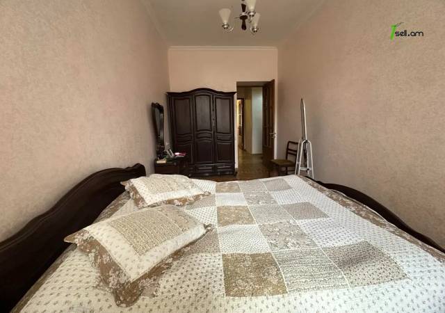 2 սենյականոց բնակարան Վարդանանց փողոցում, 62 ք.մ., բարձր առաստաղներ, 3/5 հարկ, կապիտալ վերանորոգված