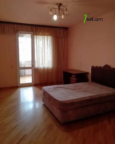 3 սենյականոց բնակարան Սարյանի փողոցում, 90 ք.մ., 4/8 հարկ, եվրովերանորոգված, քարե շենք