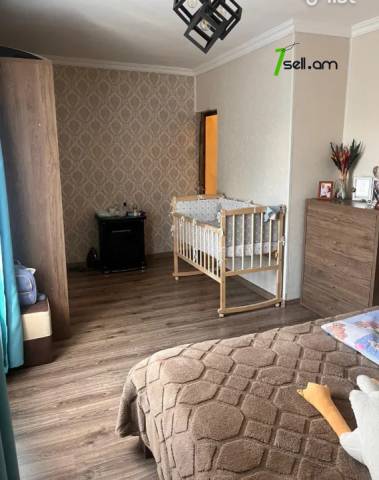 4 սենյականոց բնակարան Հարություն Վերդյանի փողոցում, 108 քմ, 2/2 հարկ, մասնակի վերանորոգում