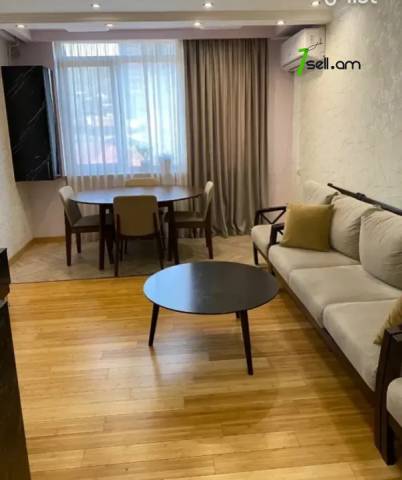 3 սենյականոց բնակարան Վարդանանց փողոցում, 68 քմ, 4/10 հարկ, կապիտալ վերանորոգված