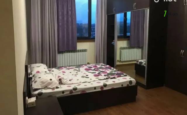 3 սենյականոց բնակարան նորակառույց շենքում Քեռու փողոցում, 107 ք.մ., 2 սանհանգույց, բարձր առաստաղներ