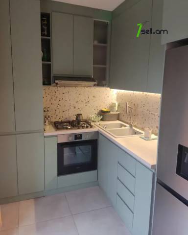 2 սենյականոց բնակարան Արամ Խաչատրյանի փողոցում, 56 ք.մ., նախավերջին հարկ, եվրովերանորոգված