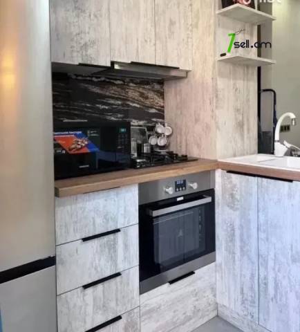 2 սենյականոց բնակարան Օրբելի եղբայրների փողոցում, 30 քմ, նախավերջին հարկ, բարձր առաստաղներ