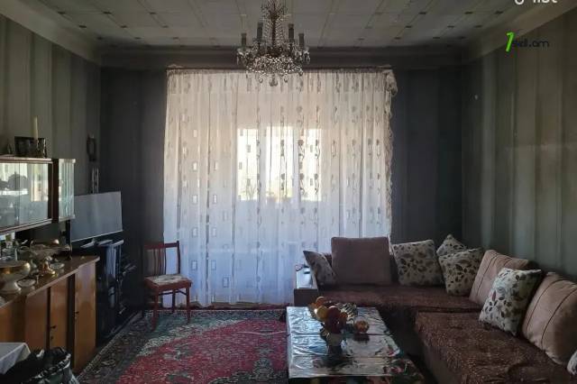 3 սենյականոց բնակարան Կոմիտասի պողոտայում, 95 քմ, նախավերջին հարկ, բարձր առաստաղներ