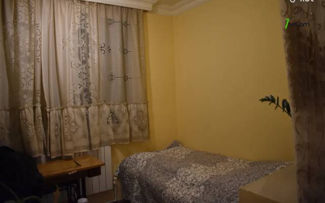 4 սենյականոց բնակարան Մոլդովական փողոցում, 65 քմ, մասնակի վերանորոգում, քարե շենք