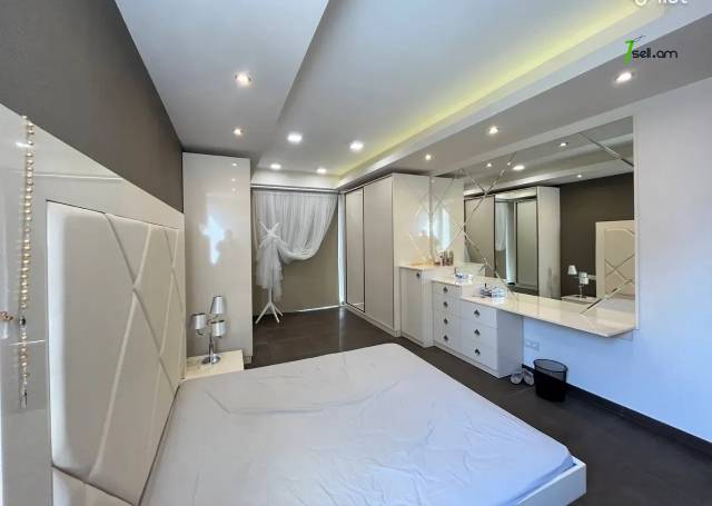 4 սենյականոց բնակարան նորակառույց շենքում Վերին Անտառային փողոցում, 176 ք.մ., 3+ սանհանգույց