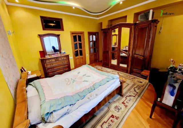 Երեք հարկանի քարե տուն, Համո Սահյան Արաբկիրում, 827 ք.մ., 3+ սանհանգույց, կապիտալ վերանորոգված