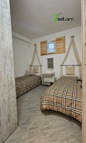 3 սենյականոց բնակարան նորակառույց շենքում Արամի փողոցում, 70 ք.մ., 5/12 հարկ, բարձր առաստաղներ