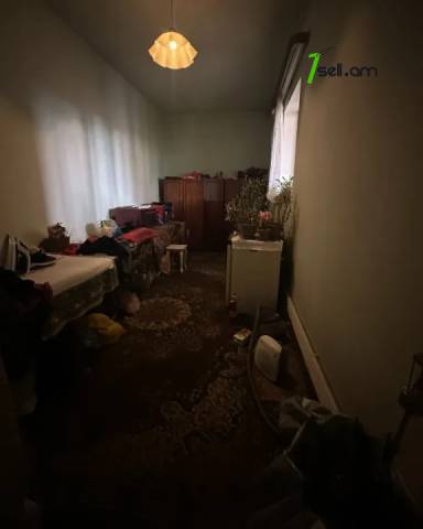 Երկու հարկանի քարե տուն Դավիթ Բեկի փողոցում Նոր Նորքում, 1400 ք.մ., կոսմետիկ վերանորոգում