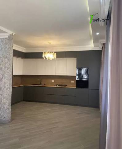 Երկու հարկանի տուն Արաբկիրում, 500 ք.մ., 2 սանհանգույց, դիզայներական ոճով վերանորոգված