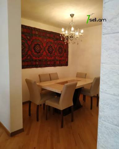 Երկու հարկանի տուն, Վահագնի Թաղամաս Աջափնյակում, 200 ք.մ., 3+ սանհանգույց, կապիտալ վերանորոգված