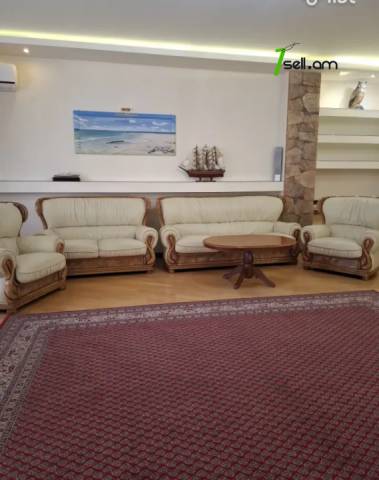 Ընդարձակ 3 սենյականոց բնակարան նորակառույց շենքում Ամիրյան փողոցում, 160 քմ, 9/12 հարկ