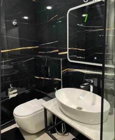 2 սենյականոց բնակարան Զաքարիա Սարկավագի փողոցում, 55 ք.մ., 3/5 հարկ, քարե շենք