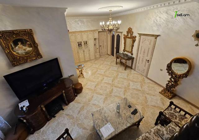 Երկու հարկանի քարե տուն Կուրղինյան փողոցում Մալաթիա Սեբաստիայում, 1654 քմ, 3+ սանհանգույց