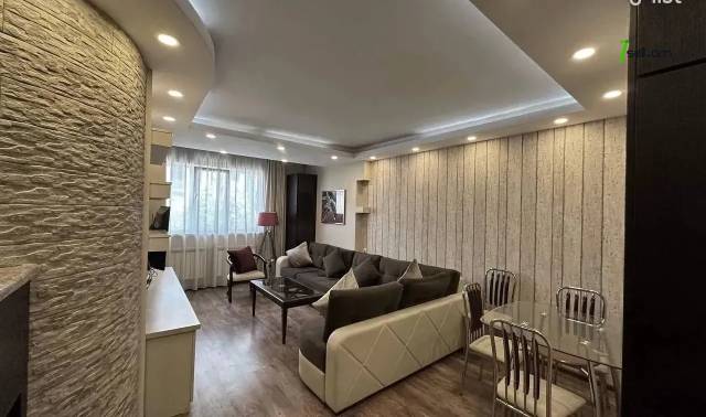 3 սենյականոց բնակարան Ամիրյան փողոցում, 69 քմ, 3/11 հարկ, 2 սանհանգույց, կապիտալ վերանորոգված