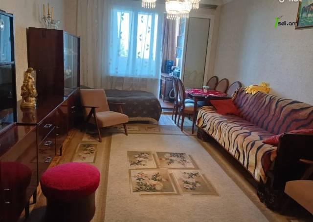 2 սենյականոց բնակարան Նելսոն Ստեփանյան փողոցում, 60 քմ, 4/9 հարկ, կապիտալ վերանորոգված