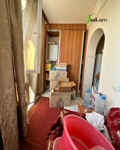 3 սենյականոց բնակարան Ռոստովյան փողոցում, 75 քմ, նախավերջին հարկ, եվրովերանորոգված