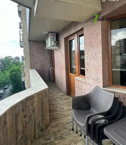 3 սենյականոց բնակարան նորակառույց շենքում Գյուլբենկյան փողոցում, 120 քմ, 8/12 հարկ, բարձր առաստաղներ