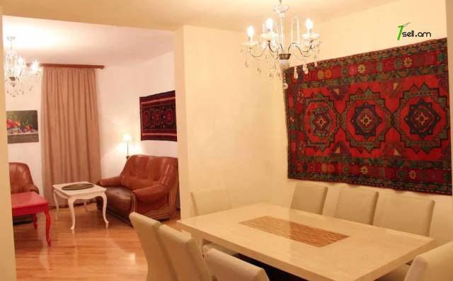 Երկու հարկանի տուն, Վահագնի Թաղամաս Աջափնյակում, 200 ք.մ., 3+ սանհանգույց, կապիտալ վերանորոգված