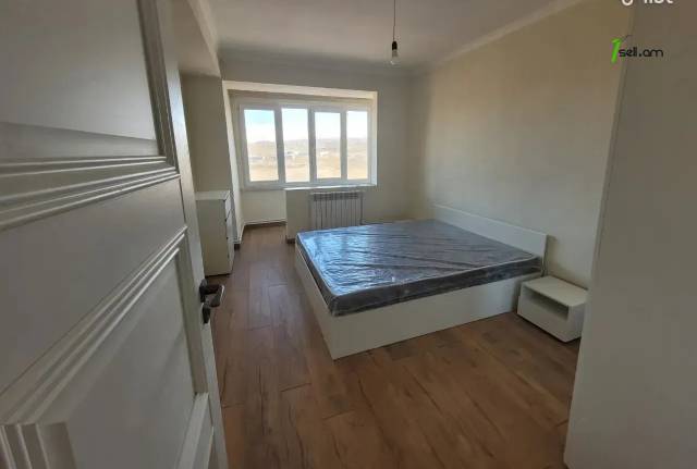 4 սենյականոց բնակարան Խաղաղ Դոնի փողոցում, 110 ք.մ., 10/12 հարկ, կապիտալ վերանորոգված