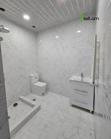 Բազմաֆունկցիոնալ գույք, Թբիլիսյան խճուղի Քանաքեռ Զեյթունում, 2500 քմ