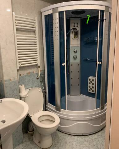 2 սենյականոց բնակարան Կոմիտասի պողոտայում, 51 քմ, 2/5 հարկ, կապիտալ վերանորոգված, քարե շենք