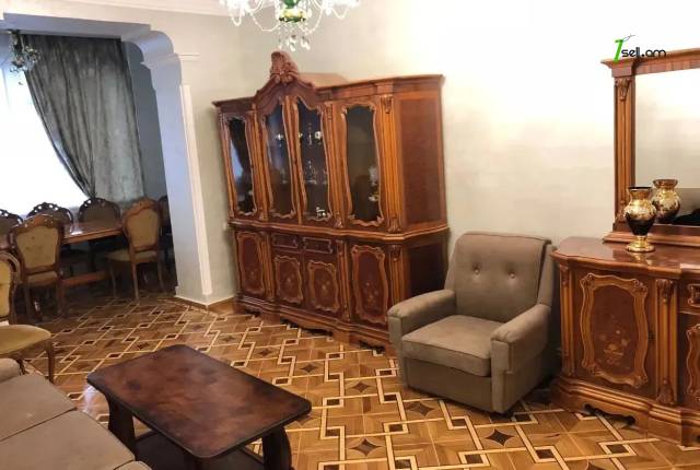 3 սենյականոց բնակարան Կոմիտասի պողոտայում, 92 քմ, 3/5 հարկ, բարձր առաստաղներ, մի քանի պատշգամբ