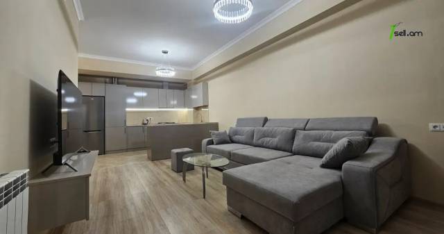 2 սենյականոց բնակարան նորակառույց շենքում Պարոնյանի փողոցում, 80 ք.մ., բարձր առաստաղներ, 8/14 հարկ