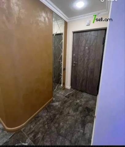 2 սենյականոց բնակարան Կոմիտասի պողոտայում, 56 քմ, 2/5 հարկ, կապիտալ վերանորոգված, քարե շենք