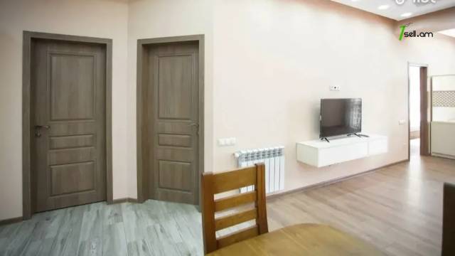 3 սենյականոց բնակարան նորակառույց շենքում Եզնիկ Կողբացու փողոցում, 100 ք.մ., 2 սանհանգույց