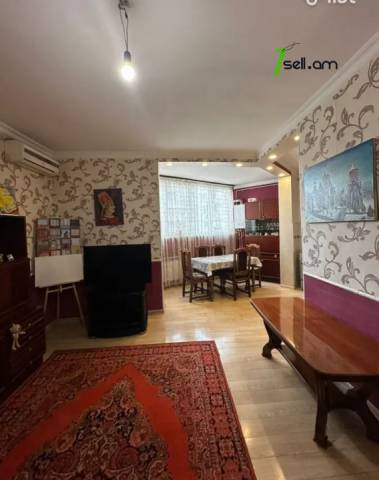 3 սենյականոց բնակարան, 16 թաղամաս, 78 ք.մ., 12/16 հարկ, կապիտալ վերանորոգված