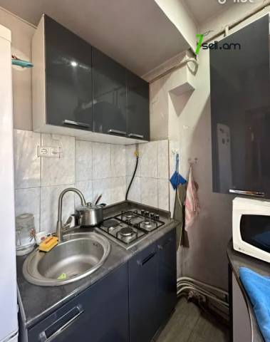 3 սենյականոց բնակարան Թումանյան փողոցում, 71 ք.մ., 3/12 հարկ, մասնակի վերանորոգում