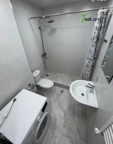 3 սենյականոց բնակարան նորակառույց շենքում Վերին Անտառային փողոցում, 65 քմ, նախավերջին հարկ