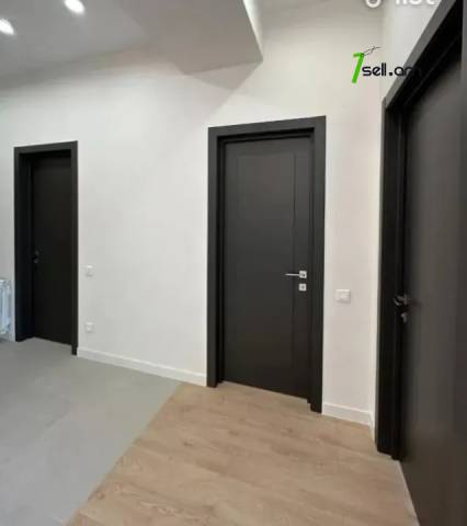 2 սենյականոց բնակարան նորակառույց շենքում Արամ Խաչատրյան փողոցում, 65 ք.մ., նախավերջին հարկ