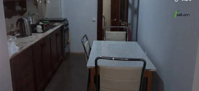 2 սենյականոց բնակարան Դրոյի փողոցում, 46 ք.մ., 3/9 հարկ, կապիտալ վերանորոգված