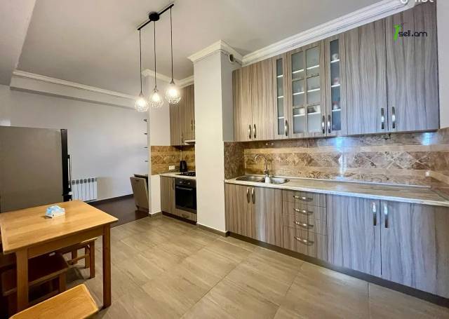 4 սենյականոց բնակարան նորակառույց շենքում Վերին Անտառային փողոցում, 130 քմ, 5/10 հարկ