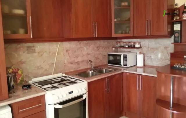 3 սենյականոց բնակարան, Arshakuniants avenue, 90 ք.մ., նախավերջին հարկ, բարձր առաստաղներ