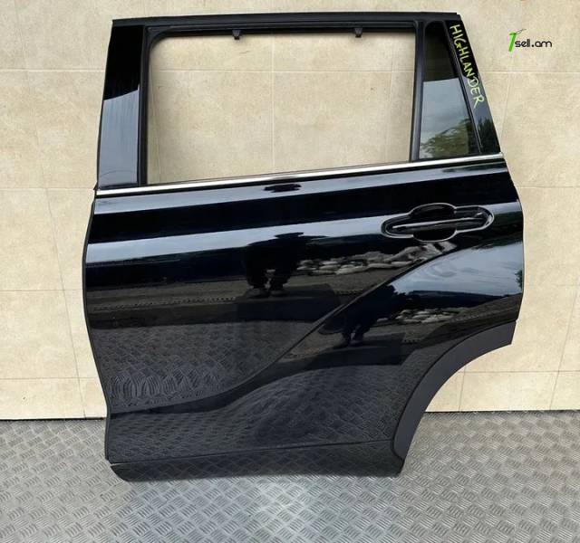 Toyota Highlander հետևի ձախ դուռ 2019-2024
