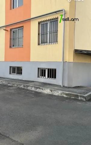 3 սենյականոց բնակարան Տիտոգրադյան փողոցում, 46 ք.մ., 1/9 հարկ, եվրովերանորոգված