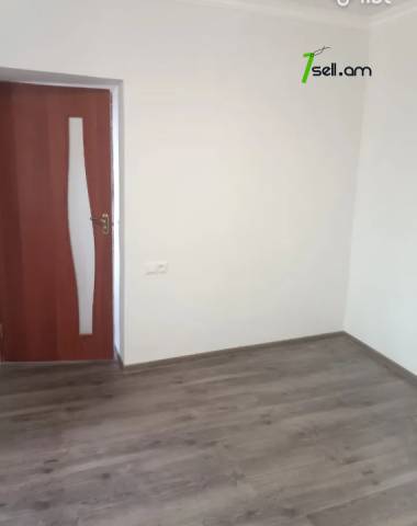 Մեկ հարկանի քարե տուն Սարի Թաղ 6-րդ փողոցում Էրեբունիում, 45 քմ, եվրովերանորոգված