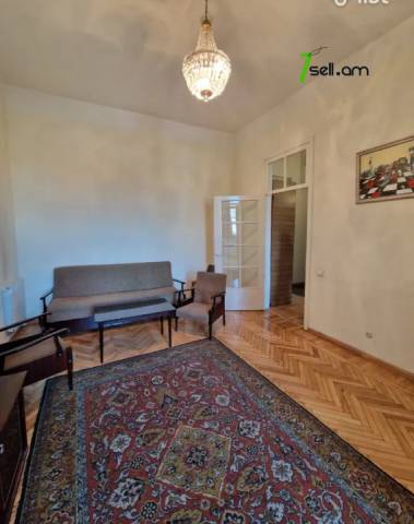 3 սենյականոց բնակարան Ազատության պողոտայում, 83 քմ, նախավերջին հարկ, բարձր առաստաղներ