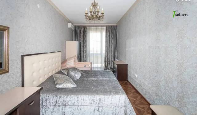 3 սենյականոց բնակարան նորակառույց շենքում Նաիրի Զարյան փողոցում, 113 ք.մ., 2 սանհանգույց