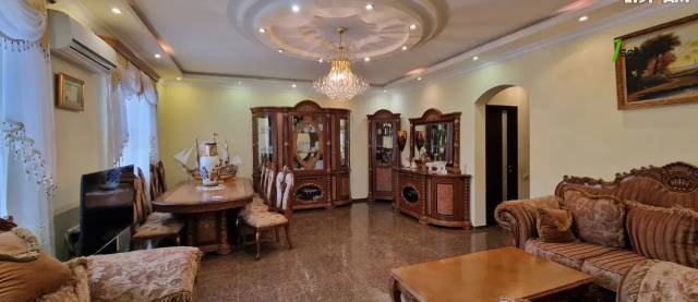 Մեկ հարկանի քարե տուն Դավթաշենի 5-րդ փողոցում Դավիթաշենում, 120 ք.մ., եվրովերանորոգված