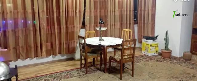 3 սենյականոց բնակարան Ռուբինյանց փողոցում, 95 քմ, մասնակի վերանորոգում