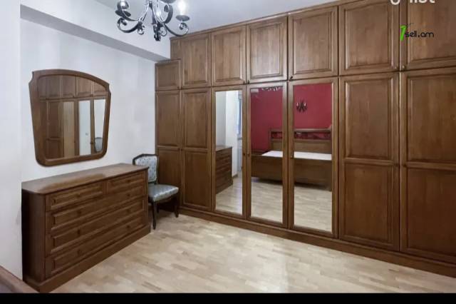 4 սենյականոց բնակարան նորակառույց շենքում, Buzand St, 150 ք.մ., 2 սանհանգույց, բարձր առաստաղներ